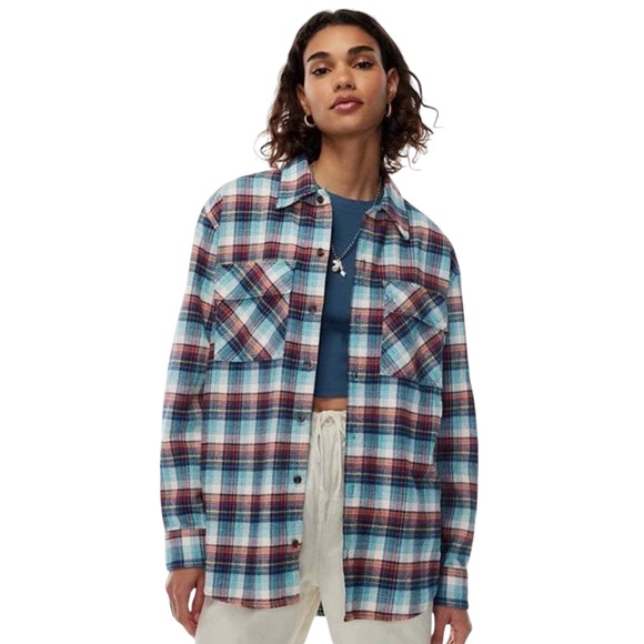 Aritzia TNA Women’s Oversized Organic Cotton Plaid Shirt - Picture 1 of 9
